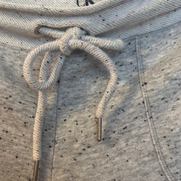 Calvin Klein Heather Gray Cropped Sweatpants - Picture 3 of 5